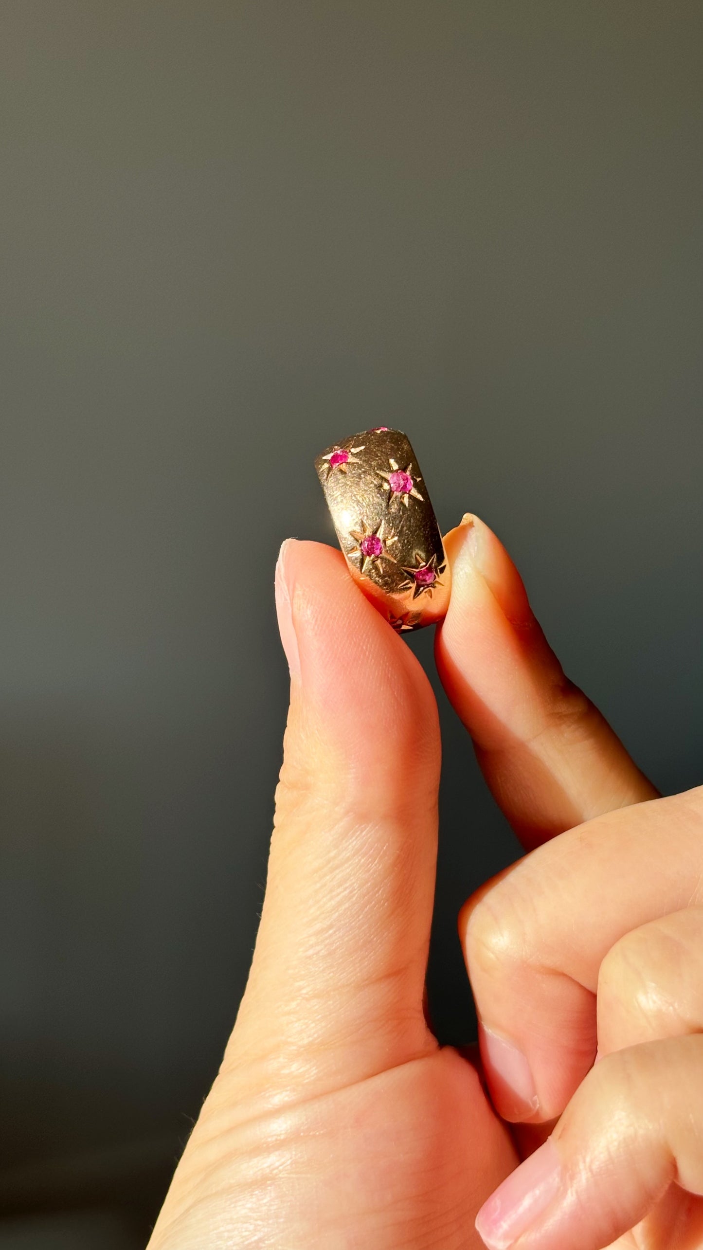Vintage 14k Gold Ruby Star-Set Cigar Band
